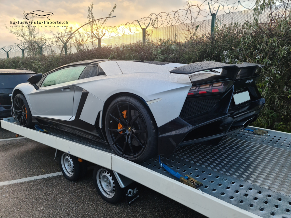 Lamborghini Aventador | Autotransport | Auto Import | Jahreswagen | Occasion