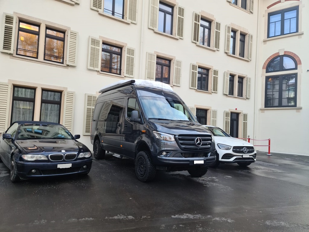 Auto Buchhammer | Auto Import Schweiz | Autotransport Europa | Mercedes-Benz 319 CDI 4x4 Sprinter Exklusives Wohnmobil